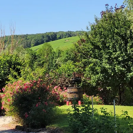 La Colline Aux Fustes Meurville