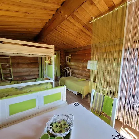 Camping La Colline Aux Fustes